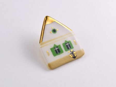 Transylvanian Folk House Brooch. Traditional House in Romania. 4.5 x 3.5 cm (1.77 x 1.37 in). 8 g (0.28 oz). Decorated with gold. Handmade by Gruni.