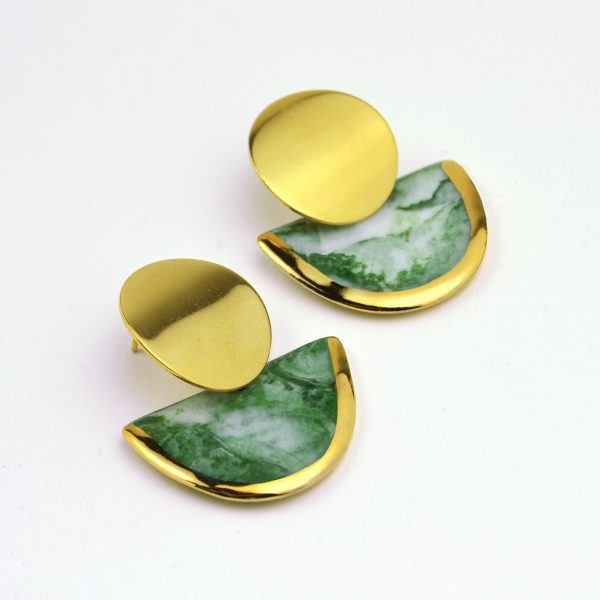 Marbled Porcelain Earrings, Green. Decorated with real gold. Stainless Steel Findings. 4 x 3.2 cm (1.57 x 1.25 in). Made by Gruni.