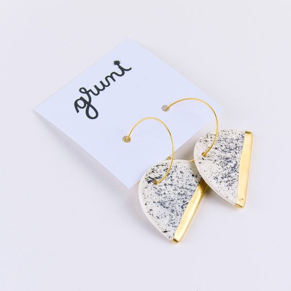 Geometric Speckled Hoop Earrings. 3 x 4.5 cm (1.18 x 1.77 in). 7 g (0.2469 oz). Decorated with real gold/platinum. Handmade by Gruni.