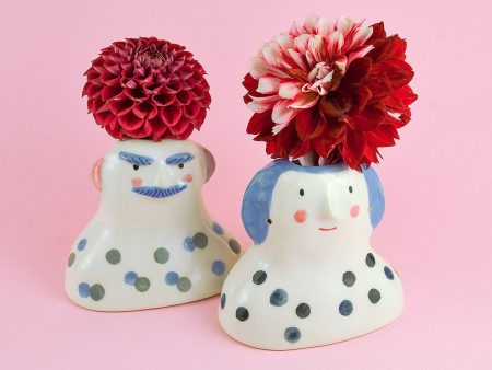 The Polka's - Marta & Yannis - Set of decorative ceramic objects, vases or pen cup holders. Decorated with gold. 12 x 17 cm (4.72 x 6.69 in). Handmade by Gruni.