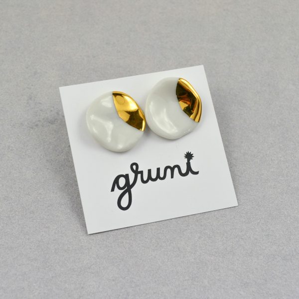 Round White Porcelain Stud Earrings. Irregular hand built bead. 2 x 2 cm (0.78 x 0.78 in) Handmade by Gruni.